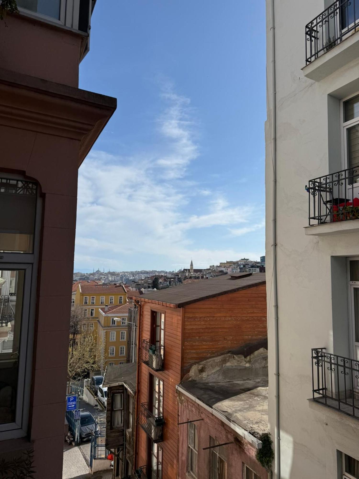 Gunes Hause Istanbul Bagian luar foto
