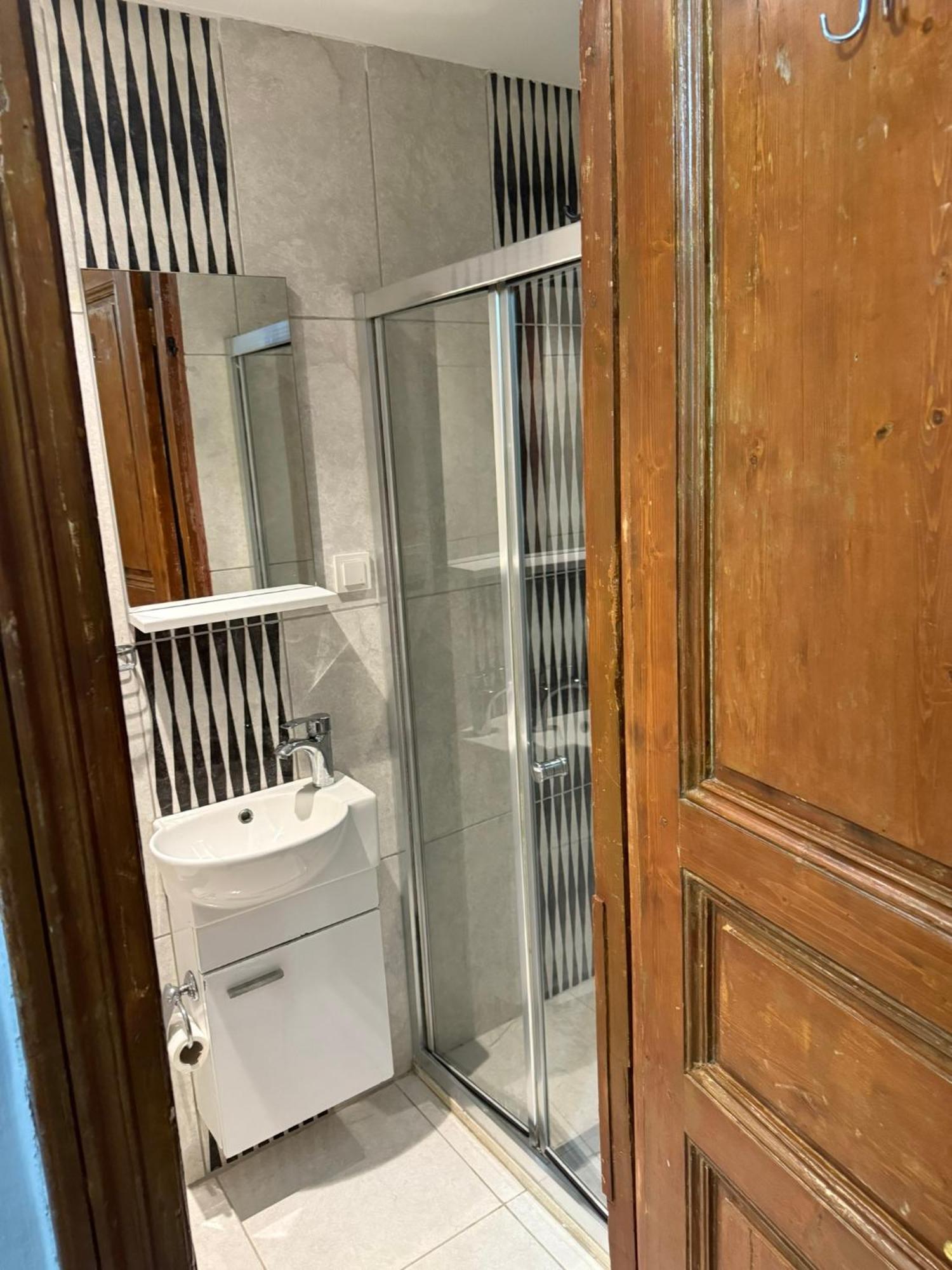 Gunes Hause Istanbul Bagian luar foto